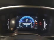 ✅ 2025 Toyota Corolla Cross XLE • VIN: 7MUEAABG8SV135221 • Лот: 43839406. Опубликован ранее на IAAI с пробегом 12 073 миль. Бесплатный доступ к архиву аукционных продаж из США и подробный отчёт об истории автомобиля на DreamBid. Изображение 7.