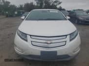 ✅ 2015 Chevrolet Volt • VIN: 1G1RB6E41FU118407 • Lot: 73403944. Wystawiony na Copart z przebiegiem 243 223 mil. Bezpłatny archiwum sprzedaży aukcyjnych z USA i szczegółowy raport historii pojazdu na DreamBid. Zdjęcie 5.