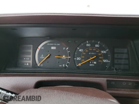 ✅ 1988 Toyota Camry • VIN: JT2SV21W9J0191632 • Lot: 82323554. Wystawiony na Copart z przebiegiem 145 961 mil. Bezpłatny archiwum sprzedaży aukcyjnych z USA i szczegółowy raport historii pojazdu na DreamBid. Zdjęcie 9.