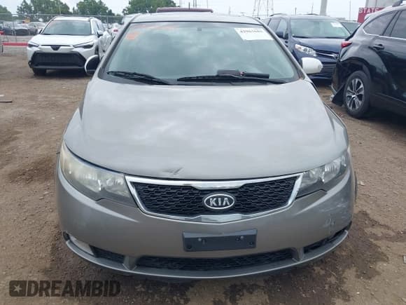 ✅ 2011 Kia Forte SX • VIN: KNAFW5A35B5384682 • Lot: 42963685. Wystawiony na IAAI z przebiegiem 197 696 mil. Bezpłatny archiwum sprzedaży aukcyjnych z USA i szczegółowy raport historii pojazdu na DreamBid. Zdjęcie 12.