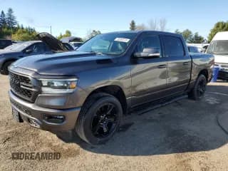 ✅ 2022 Ram 1500 Sport • VIN: 1C6SRFVT4NN277854 • Lot: 70280375. Wystawiony na Copart z przebiegiem 136 242 mil. Bezpłatny archiwum sprzedaży aukcyjnych z USA i szczegółowy raport historii pojazdu na DreamBid. Zdjęcie 1.