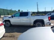 ✅ 2025 GMC Sierra 1500 Denali Ultimate • VIN: 1GTUUHE89SZ160900 • Лот: 43421077. Опубликован ранее на IAAI с пробегом 6 086 миль. Бесплатный доступ к архиву аукционных продаж из США и подробный отчёт об истории автомобиля на DreamBid. Изображение 14.