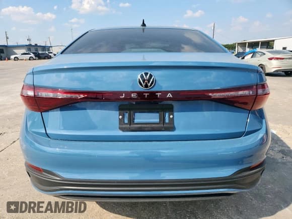 ✅ 2025 Volkswagen Jetta Sport • VIN: 3VWBX7BU5SM075576 • Лот: 81066555. Опубликован ранее на Copart с пробегом 2 792 миль. Бесплатный доступ к архиву аукционных продаж из США и подробный отчёт об истории автомобиля на DreamBid. Изображение 6.