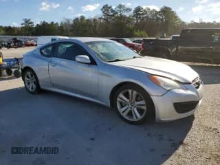 ✅ 2012 Hyundai Genesis Coupe R-Spec • VIN: KMHHT6KD4CU072132 • Lot: 47923865. Wystawiony na Copart z przebiegiem 135 443 mil. Bezpłatny archiwum sprzedaży aukcyjnych z USA i szczegółowy raport historii pojazdu na DreamBid. Zdjęcie 4.
