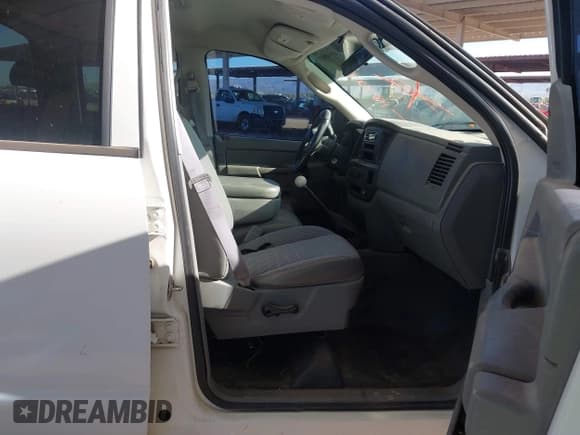 ✅ 2008 Dodge 1500 ST • VIN: 1D7HA18K78J187275 • Lot: 43540031. Listed on IAAI with 190,595 mi. Free auction sales archive from the USA and detailed vehicle history report at DreamBid. Image 5.