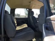 ✅ 2007 Chevrolet Silverado 2500HD LT1 • VIN: 1GCHK23DX7F190453 • Lot: 42262619. Wystawiony na IAAI z przebiegiem Nie podano. Bezpłatny archiwum sprzedaży aukcyjnych z USA i szczegółowy raport historii pojazdu na DreamBid. Zdjęcie 8.