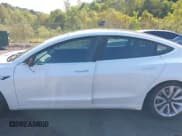 ✅ 2018 Tesla Model 3 Long Range Battery • VIN: 5YJ3E1EAXJF025089 • Lot: 43276582. Wystawiony na IAAI z przebiegiem Nie podano. Bezpłatny archiwum sprzedaży aukcyjnych z USA i szczegółowy raport historii pojazdu na DreamBid. Zdjęcie 15.