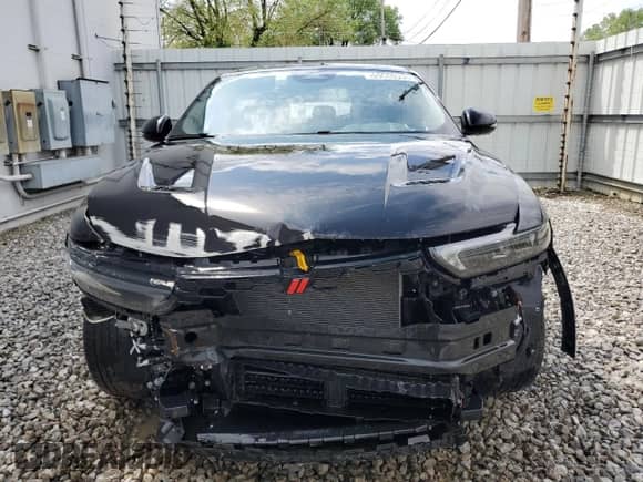 2024 Dodge Hornet R/T z VIN ZACPDFCW7R3A28835, wystawiony jako Copart lot #55566995 z przebiegiem 28 681 mil mil oraz Nie do naprawy • Non repairable. Historia ofert i sprzedaży dostępna na DreamBid. Obrazek 5.