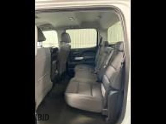 ✅ 2018 Chevrolet Silverado 2500HD LT • VIN: 1GC1KVEG3JF268329 • Lot: 42350282. Wystawiony na IAAI z przebiegiem 242 849 mil. Bezpłatny archiwum sprzedaży aukcyjnych z USA i szczegółowy raport historii pojazdu na DreamBid. Zdjęcie 1.