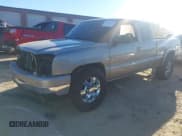 ✅ 2003 Chevrolet Silverado 2500HD LS • VIN: 1GCHK29UX3E134651 • Lot: 43636474. Wystawiony na IAAI z przebiegiem 209 510 mil. Bezpłatny archiwum sprzedaży aukcyjnych z USA i szczegółowy raport historii pojazdu na DreamBid. Zdjęcie 2.