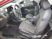 ✅ 2013 Hyundai Veloster w/Black Int • VIN: KMHTC6AD4DU134562 • Lot: 79052254. Wystawiony na Copart z przebiegiem 81 589 mil. Bezpłatny archiwum sprzedaży aukcyjnych z USA i szczegółowy raport historii pojazdu na DreamBid. Zdjęcie 7.