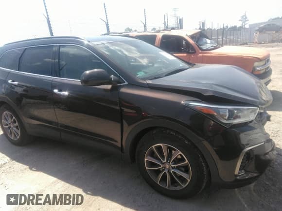 ✅ 2017 Hyundai Santa Fe SE • VIN: KM8SMDHF9HU176686 • Lot: 36193588. Listed on IAAI with 141,522 mi. Free auction sales archive from the USA and detailed vehicle history report at DreamBid. Image 1.