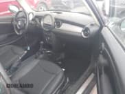 ✅ 2013 MINI Hardtop • VIN: WMWSU3C55DT692280 • Lot: 43517157. Wystawiony na IAAI z przebiegiem 121 491 mil. Bezpłatny archiwum sprzedaży aukcyjnych z USA i szczegółowy raport historii pojazdu na DreamBid. Zdjęcie 5.