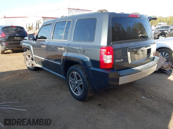 ✅ 2008 Jeep Patriot Limited • VIN: 1J8FF48W18D512467 • Lot: 43351782. Wystawiony na IAAI z przebiegiem 120 645 mil. Bezpłatny archiwum sprzedaży aukcyjnych z USA i szczegółowy raport historii pojazdu na DreamBid. Zdjęcie 3.