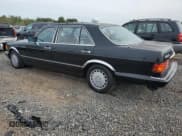 ✅ 1987 Mercedes-Benz 420 SEL • VIN: WDBCA35D0HA342396 • Лот: 84285925. Опубликован ранее на Copart с пробегом 108 817 миль. Бесплатный доступ к архиву аукционных продаж из США и подробный отчёт об истории автомобиля на DreamBid. Изображение 2.