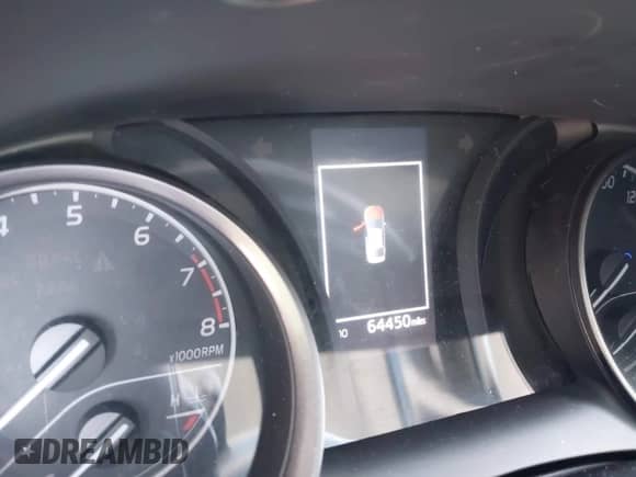 2022 Toyota Camry SE z VIN 4T1T11AK9NU076179, wystawiony jako IAAI lot #42781387 z przebiegiem 64 450 mil mil oraz . Historia ofert i sprzedaży dostępna na DreamBid. Obrazek 7.