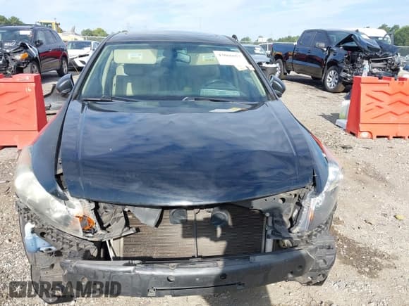 ✅ 2012 Honda Accord EX-L • VIN: 1HGCP2F86CA062777 • Лот: 43066057. Опубликован ранее на IAAI с пробегом 214 093 миль. Бесплатный доступ к архиву аукционных продаж из США и подробный отчёт об истории автомобиля на DreamBid. Изображение 6.