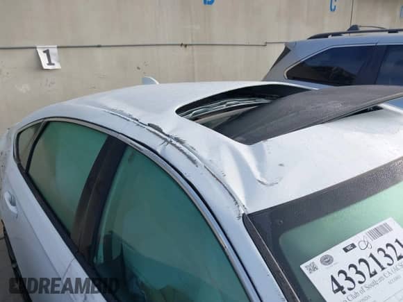 2023 Honda Accord Touring z VIN 1HGCY2F82PA007360, wystawiony jako IAAI lot #43321321 z przebiegiem Nie podano mil oraz . Historia ofert i sprzedaży dostępna na DreamBid. Obrazek 12.