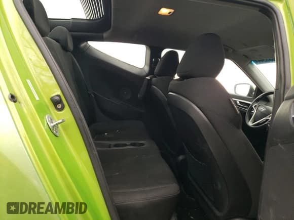 ✅ 2012 Hyundai Veloster w/Red Int • VIN: KMHTC6AD5CU020813 • Lot: 80635344. Wystawiony na Copart z przebiegiem 133 415 mil. Bezpłatny archiwum sprzedaży aukcyjnych z USA i szczegółowy raport historii pojazdu na DreamBid. Zdjęcie 10.