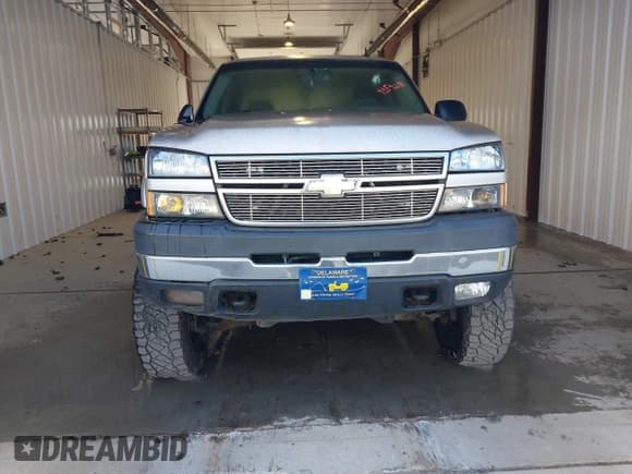✅ 2007 Chevrolet Silverado 2500HD LT1 • VIN: 1GCHK23D47F147632 • Lot: 43542171. Wystawiony na IAAI z przebiegiem 405 747 mil. Bezpłatny archiwum sprzedaży aukcyjnych z USA i szczegółowy raport historii pojazdu na DreamBid. Zdjęcie 12.