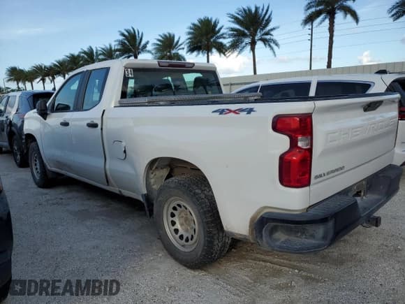 ✅ 2019 Chevrolet Silverado 1500 Work Truck • VIN: 1GCRYAEF3KZ397527 • Lot: 74936094. Wystawiony na Copart z przebiegiem 112 249 mil. Bezpłatny archiwum sprzedaży aukcyjnych z USA i szczegółowy raport historii pojazdu na DreamBid. Zdjęcie 2.