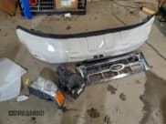 ✅ 2010 Ford Escape XLT • VIN: 1FMCU9DG8AKC63349 • Lot: 95411635. Wystawiony na Copart z przebiegiem 136 160 mil. Bezpłatny archiwum sprzedaży aukcyjnych z USA i szczegółowy raport historii pojazdu na DreamBid. Zdjęcie 13.