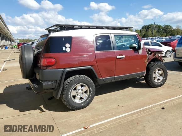 ✅ 2010 Toyota FJ Cruiser • VIN: JTEBU4BF4AK098506 • Lot: 85389585. Listed on Copart with 176,844 mi. Free auction sales archive from the USA and detailed vehicle history report at DreamBid. Image 3.