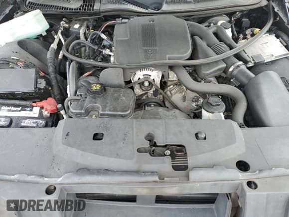 ✅ 2011 Lincoln Town Car Signature Limited • VIN: 2LNBL8CVXBX758787 • Lot: 81351495. Listed on Copart with 116,798 mi. Free auction sales archive from the USA and detailed vehicle history report at DreamBid. Image 11.