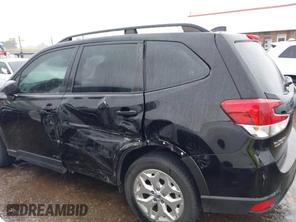 ✅ 2021 Subaru Forester • VIN: JF2SKADC1MH479681 • Lot: 43069576. Listed on IAAI with 100,618 mi. Free auction sales archive from the USA and detailed vehicle history report at DreamBid. Image 6.