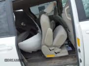 ✅ 2011 Toyota Sienna LE AAS • VIN: 5TDKK3DC4BS033446 • Лот: 43031640. Опубликован ранее на IAAI с пробегом 308 152 миль. Бесплатный доступ к архиву аукционных продаж из США и подробный отчёт об истории автомобиля на DreamBid. Изображение 8.