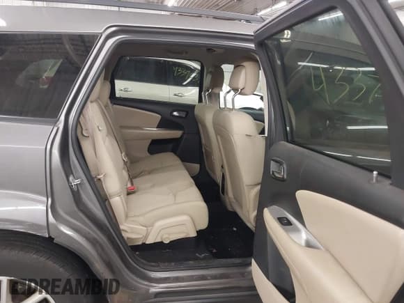 ✅ 2013 Dodge Journey SXT • VIN: 3C4PDDBG8DT511050 • Lot: 43378024. Wystawiony na IAAI z przebiegiem 255 652 mil. Bezpłatny archiwum sprzedaży aukcyjnych z USA i szczegółowy raport historii pojazdu na DreamBid. Zdjęcie 8.