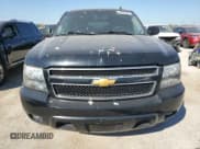✅ 2014 Chevrolet Suburban LT • VIN: 1GNSCJE0XER190544 • Lot: 73096564. Wystawiony na Copart z przebiegiem 106 842 mil. Bezpłatny archiwum sprzedaży aukcyjnych z USA i szczegółowy raport historii pojazdu na DreamBid. Zdjęcie 5.