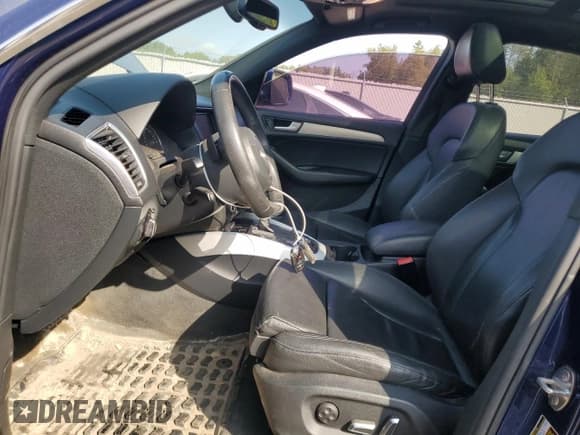 ✅ 2014 Audi Q5 • VIN: WA1MFCFP9EA031717 • Lot: 70711235. Wystawiony na Copart z przebiegiem 218 801 mil. Bezpłatny archiwum sprzedaży aukcyjnych z USA i szczegółowy raport historii pojazdu na DreamBid. Zdjęcie 7.