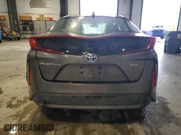 ✅ 2021 Toyota Prius XLE • VIN: JTDKAMFP6M3174970 • Lot: 85478855. Listed on Copart with 69,387 mi. Free auction sales archive from the USA and detailed vehicle history report at DreamBid. Image 6.