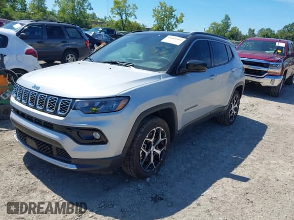 ✅ 2024 Jeep Compass Limited • VIN: 3C4NJDCN7RT142850 • Lot: 43084962. Wystawiony na IAAI z przebiegiem 7 813 mil. Bezpłatny archiwum sprzedaży aukcyjnych z USA i szczegółowy raport historii pojazdu na DreamBid. Zdjęcie 16.