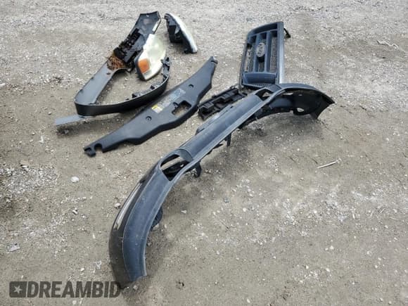 ✅ 2004 Ford F-150 XLT • VIN: 1FTRF04574KA07615 • Lot: 56535705. Listed on Copart with 106,747 mi. Free auction sales archive from the USA and detailed vehicle history report at DreamBid. Image 12.