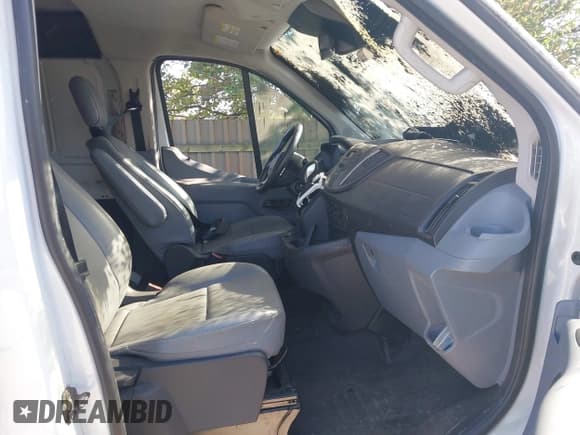 ✅ 2019 Ford Transit • VIN: 1FTBW2YM4KKA59053 • Лот: 43158889. Опубликован ранее на IAAI с пробегом 48 898 миль. Бесплатный доступ к архиву аукционных продаж из США и подробный отчёт об истории автомобиля на DreamBid. Изображение 5.