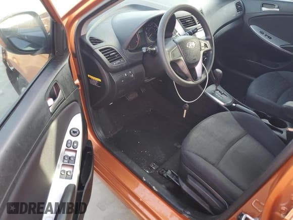 ✅ 2015 Hyundai Accent GS • VIN: KMHCT5AE7FU233575 • Лот: 74762314. Опубликован ранее на Copart с пробегом 107 526 миль. Бесплатный доступ к архиву аукционных продаж из США и подробный отчёт об истории автомобиля на DreamBid. Изображение 8.