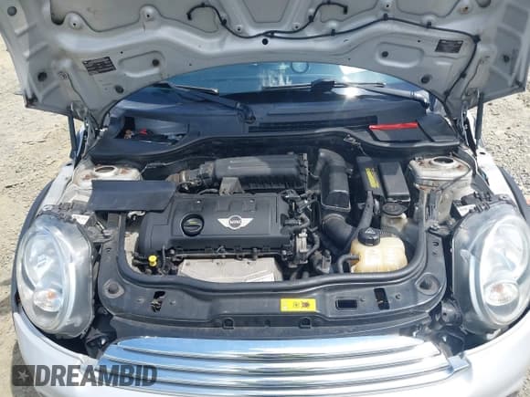 ✅ 2012 MINI Convertible • VIN: WMWZN3C51CT265186 • Лот: 42556739. Опубликован ранее на IAAI с пробегом 118 747 миль. Бесплатный доступ к архиву аукционных продаж из США и подробный отчёт об истории автомобиля на DreamBid. Изображение 10.