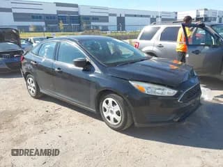 ✅ 2017 Ford Focus S • VIN: 1FADP3E23HL331163 • Lot: 43615234. Wystawiony na IAAI z przebiegiem 101 701 mil. Bezpłatny archiwum sprzedaży aukcyjnych z USA i szczegółowy raport historii pojazdu na DreamBid. Zdjęcie 1.