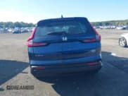 ✅ 2024 Honda CR-V LX • VIN: 2HKRS4H21RH423264 • Lot: 43174412. Wystawiony na IAAI z przebiegiem 23 886 mil. Bezpłatny archiwum sprzedaży aukcyjnych z USA i szczegółowy raport historii pojazdu na DreamBid. Zdjęcie 17.