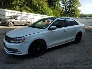 ✅ 2015 Volkswagen Jetta SE • VIN: 3VWD17AJ7FM309823 • Lot: 68598155. Listed on Copart with 82,482 mi. Free auction sales archive from the USA and detailed vehicle history report at DreamBid. Image 1.
