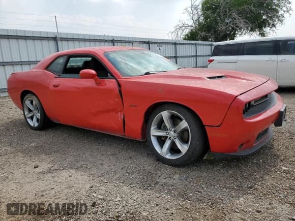 ✅ 2015 Dodge Challenger R/T • VIN: 2C3CDZAT2FH763998 • Lot: 55643234. Wystawiony na Copart z przebiegiem 112 551 mil. Bezpłatny archiwum sprzedaży aukcyjnych z USA i szczegółowy raport historii pojazdu na DreamBid. Zdjęcie 4.