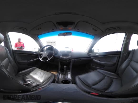 ✅ 2006 Honda Accord EX-L • VIN: 1HGCM56826A041570 • Lot: 42045251. Listed on IAAI with 271,972 mi. Free auction sales archive from the USA and detailed vehicle history report at DreamBid. Image 18.