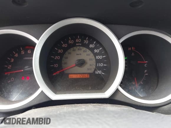 ✅ 2009 Toyota Tacoma PreRunner • VIN: 5TETU62N09Z602469 • Lot: 42853789. Listed on IAAI with 112,869 mi. Free auction sales archive from the USA and detailed vehicle history report at DreamBid. Image 7.