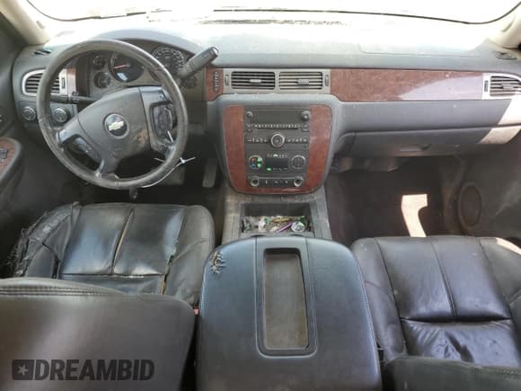 ✅ 2009 Chevrolet Silverado 2500HD Work Truck • VIN: 1GCHK43669F121484 • Lot: 66617464. Wystawiony na Copart z przebiegiem Nie podano. Bezpłatny archiwum sprzedaży aukcyjnych z USA i szczegółowy raport historii pojazdu na DreamBid. Zdjęcie 8.