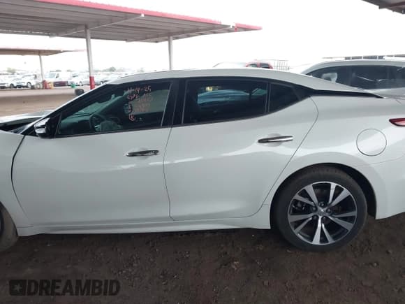 ✅ 2017 Nissan Maxima S • VIN: 1N4AA6AP4HC393906 • Lot: 43764219. Wystawiony na IAAI z przebiegiem 158 247 mil. Bezpłatny archiwum sprzedaży aukcyjnych z USA i szczegółowy raport historii pojazdu na DreamBid. Zdjęcie 15.