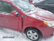 ✅ 2011 Chevrolet Aveo 2LT • VIN: KL1TG6DE8BB122430 • Lot: 41248992. Wystawiony na IAAI z przebiegiem 115 066 mil. Bezpłatny archiwum sprzedaży aukcyjnych z USA i szczegółowy raport historii pojazdu na DreamBid. Zdjęcie 12.