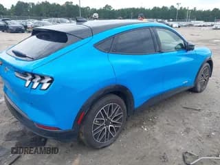 ✅ 2024 Ford Mustang Mach-E Premium • VIN: 3FMTK3R70RMA52792 • Лот: 43406284. Опубликован ранее на IAAI с пробегом 7 481 миль. Бесплатный доступ к архиву аукционных продаж из США и подробный отчёт об истории автомобиля на DreamBid. Изображение 4.