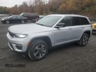 ✅ 2023 Jeep Grand Cherokee • VIN: 1C4RJYB67PC623581 • Lot: 90928685. Listed on Copart with 43,689 mi. Free auction sales archive from the USA and detailed vehicle history report at DreamBid. Image 1.